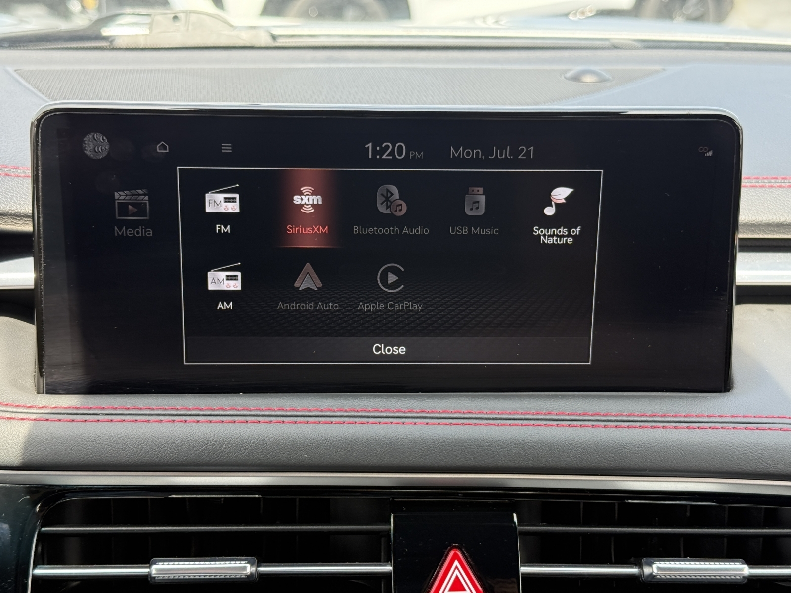 2024 Genesis G70 2.5T photo 33
