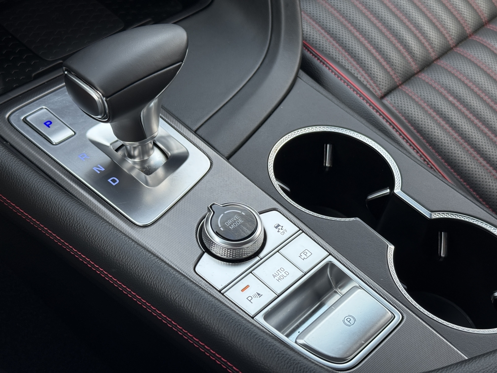 2024 Genesis G70 2.5T photo 35