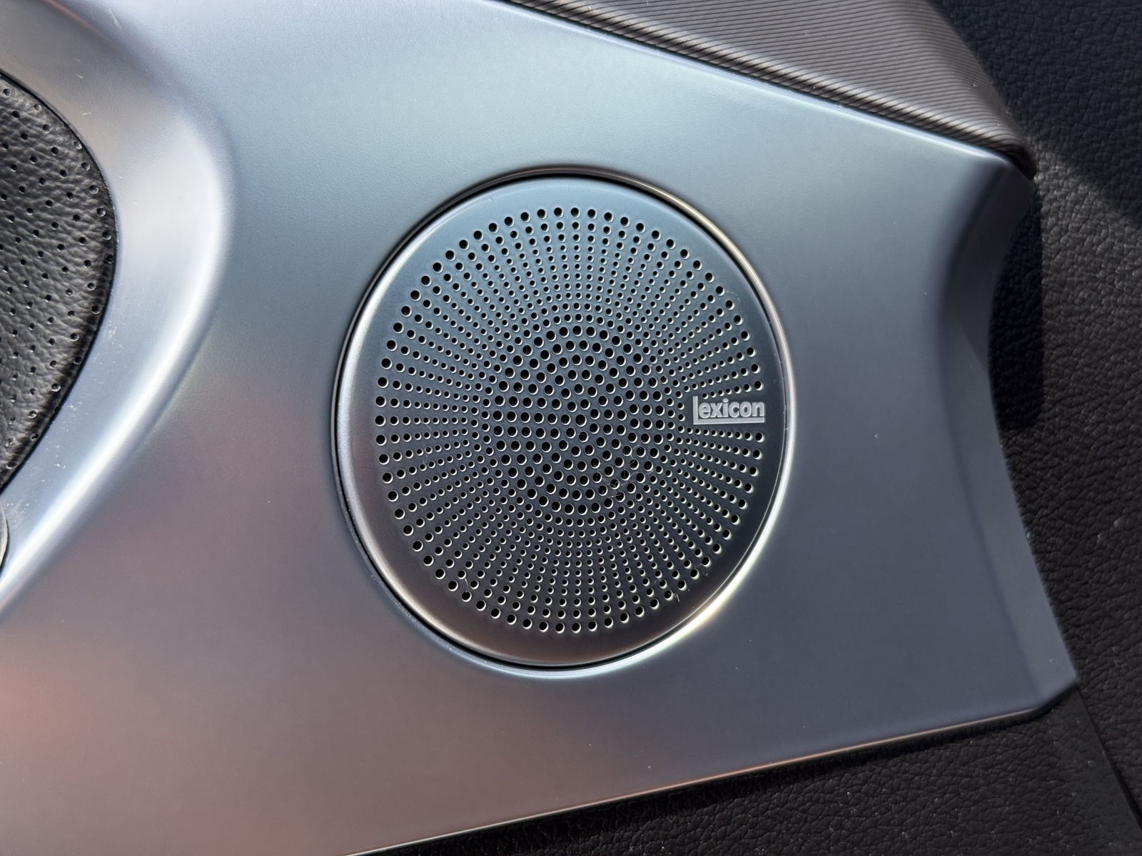2024 Genesis G70 2.5T photo 39