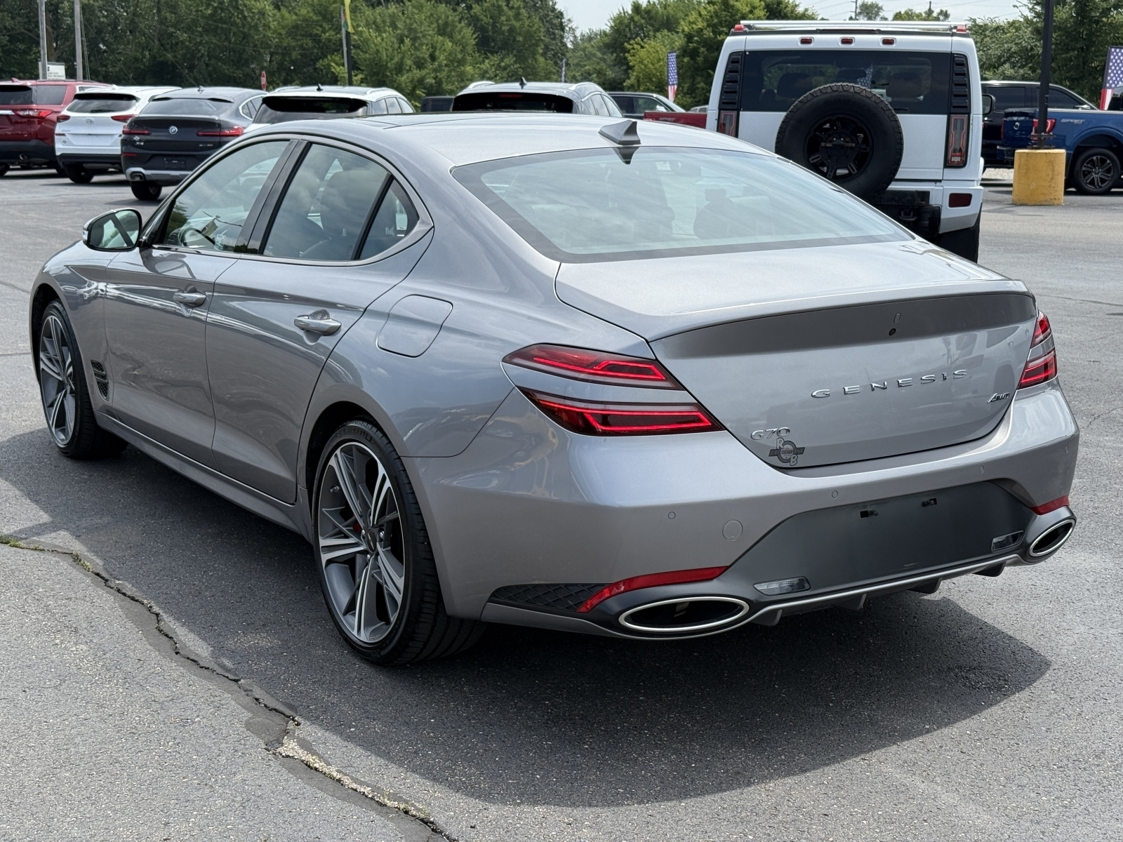 2024 Genesis G70 2.5T photo 6