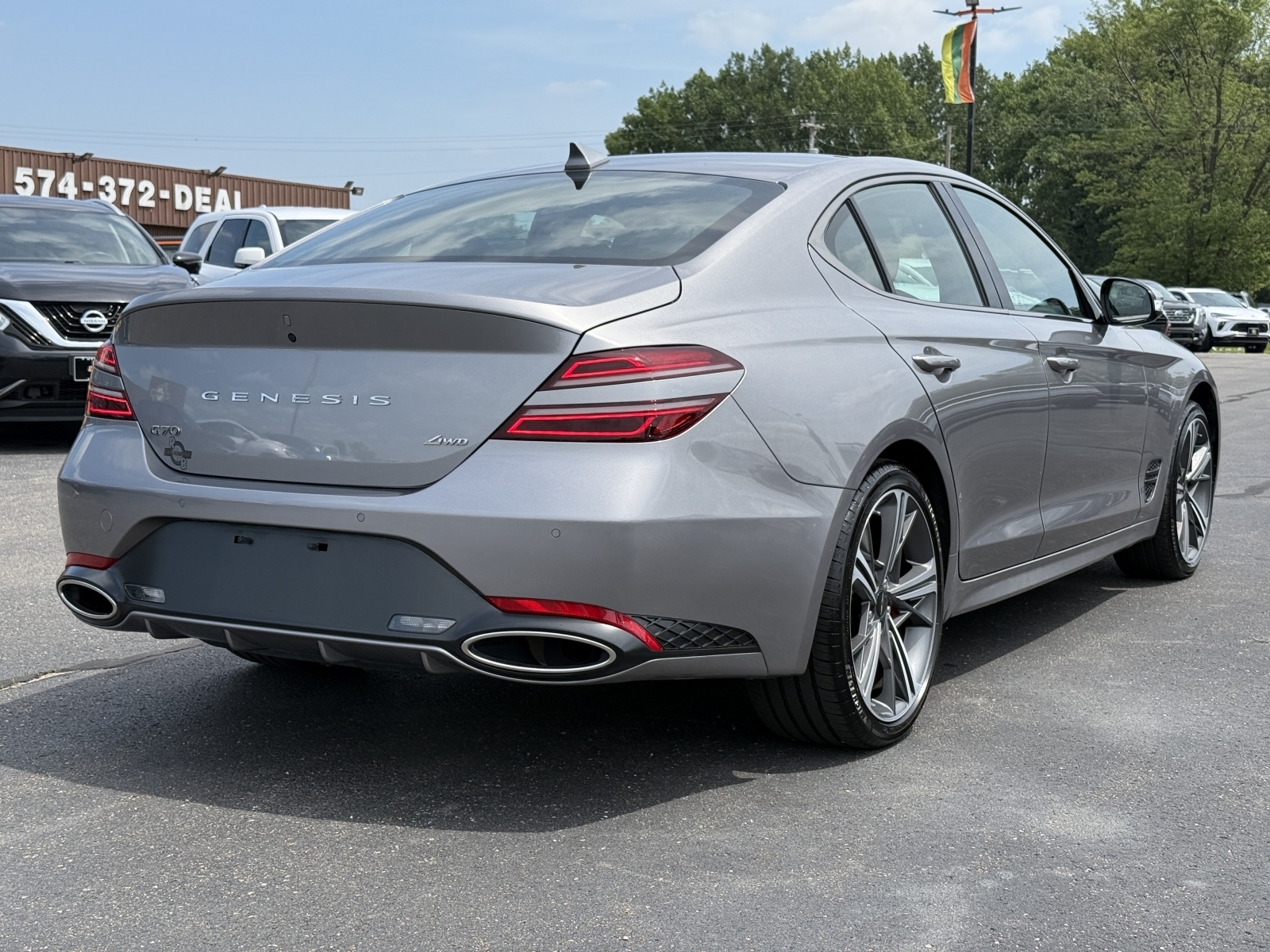 2024 Genesis G70 2.5T photo 8