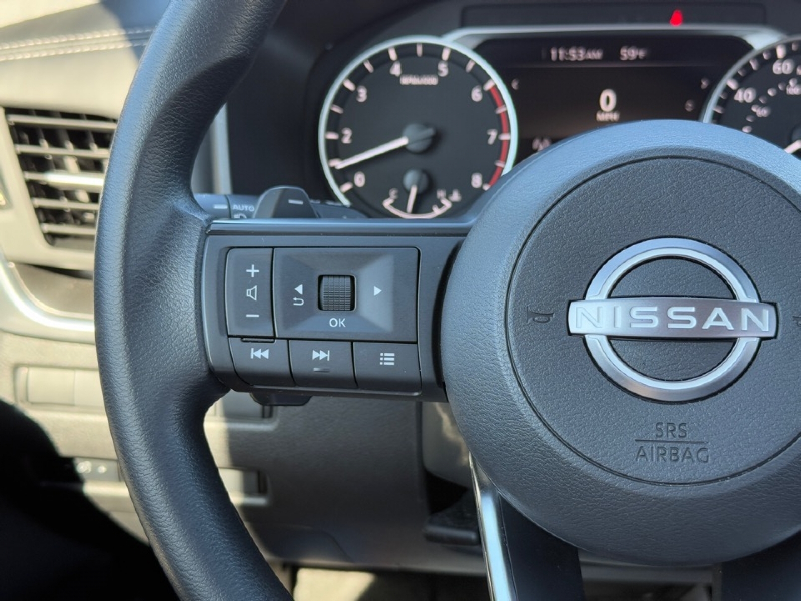 2024 Nissan Rogue SV Intelligent AWD, 39068, Photo