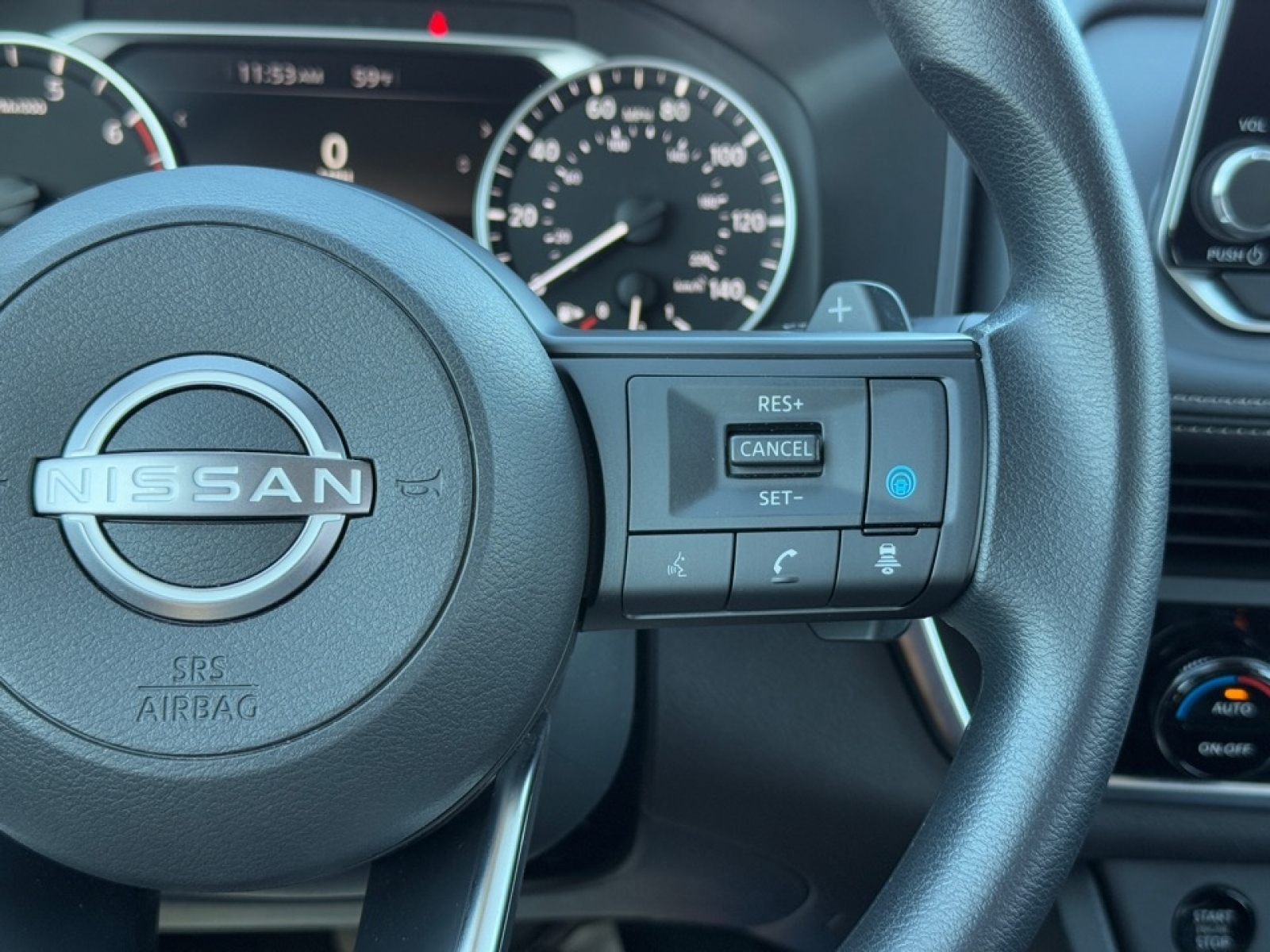 2024 Nissan Rogue SV Intelligent AWD, 39068, Photo