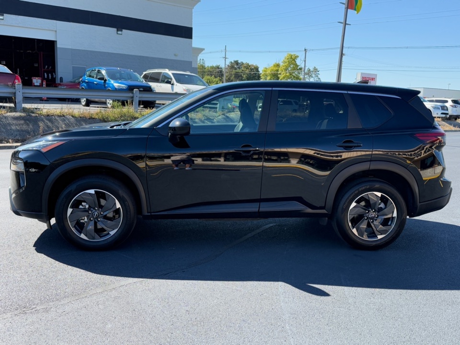 2024 Nissan Rogue SV Intelligent AWD, 39068, Photo