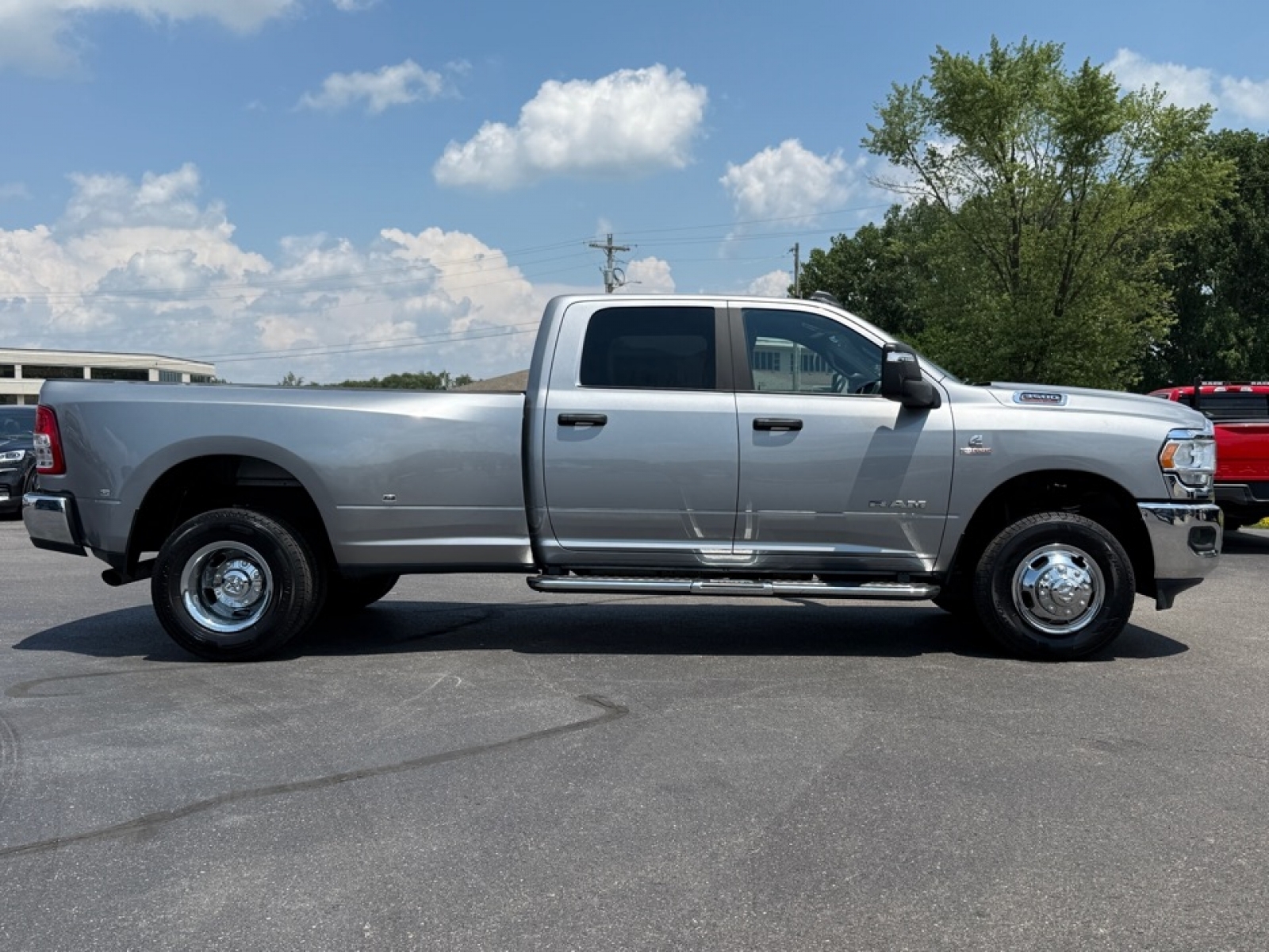 2024 Ram 3500 Big Horn Crew Cab 4x4 8' Box, 38558, Photo
