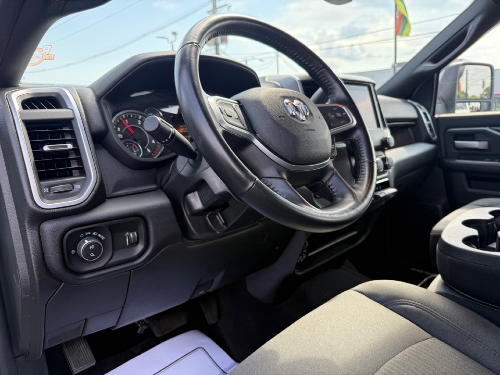 2024 Ram 3500 Big Horn Crew Cab 4x4 8' Box, 38646, Photo