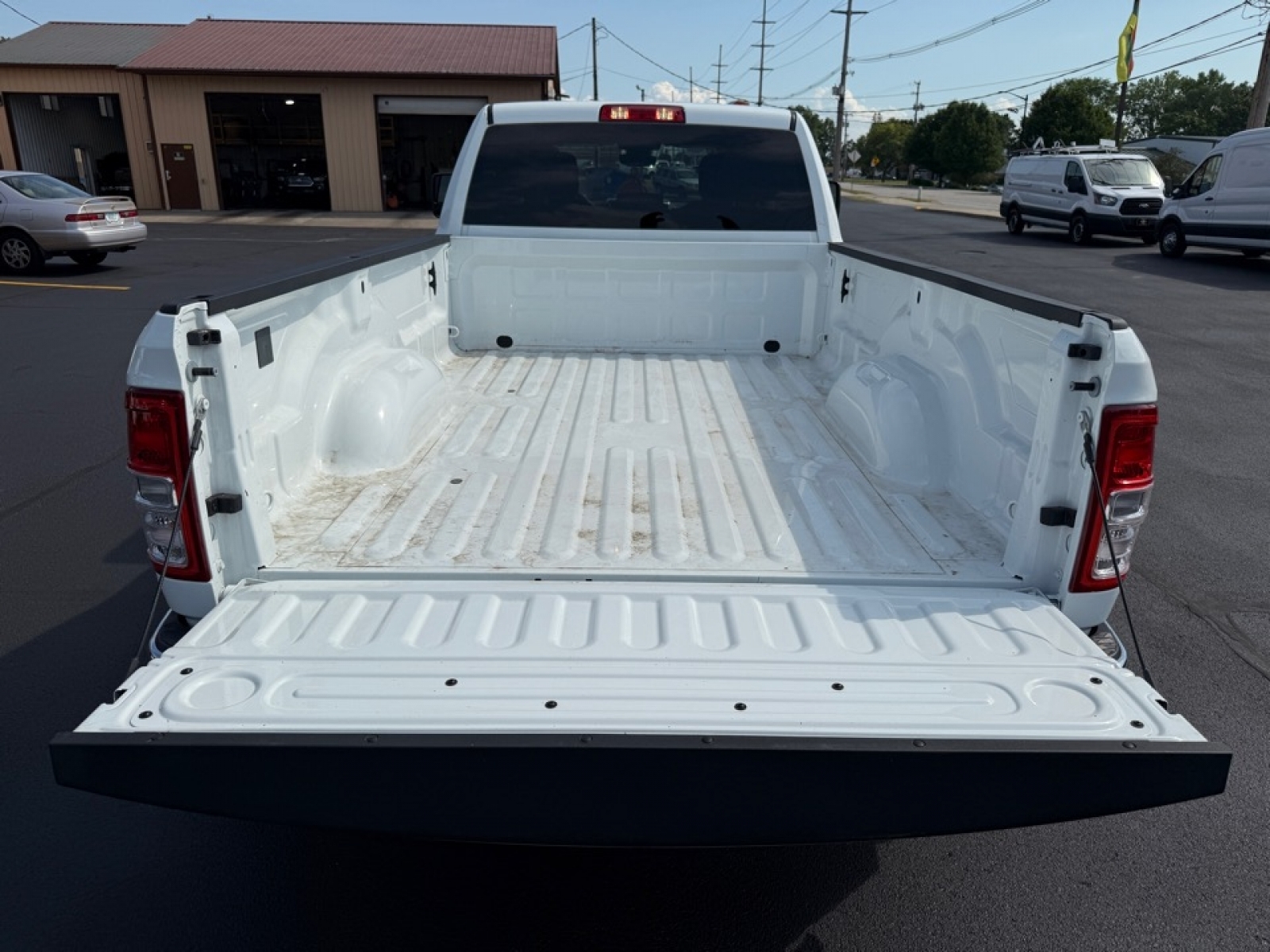 2024 Ram 3500 Big Horn Crew Cab 4x4 8' Box, 38646, Photo