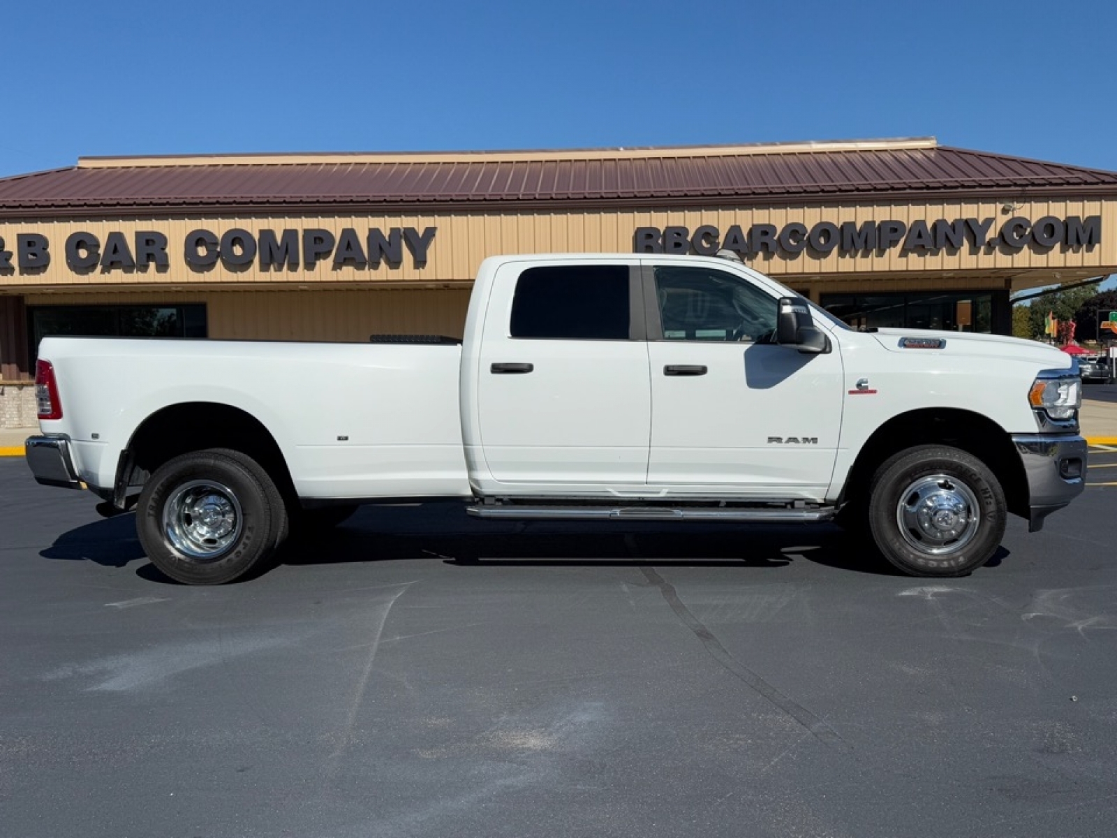 2024 Ram 3500 Big Horn Crew Cab 4x4 8' Box, 38944, Photo