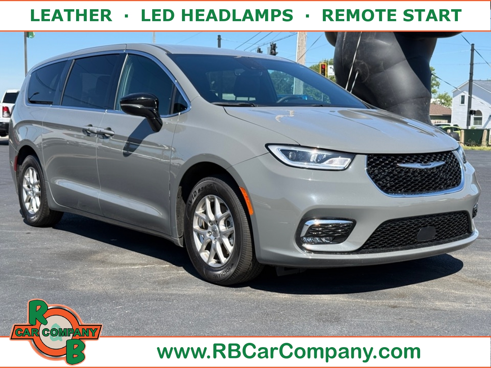 2025 Chrysler Pacifica Select FWD