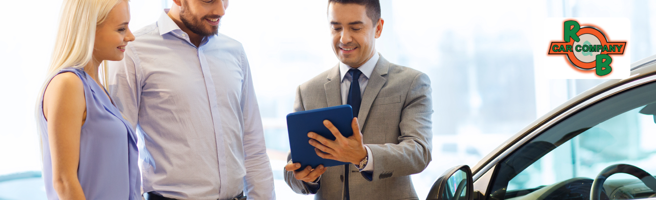 Customers shopping used vehicles at the R&B Car Company dealership in Indiana