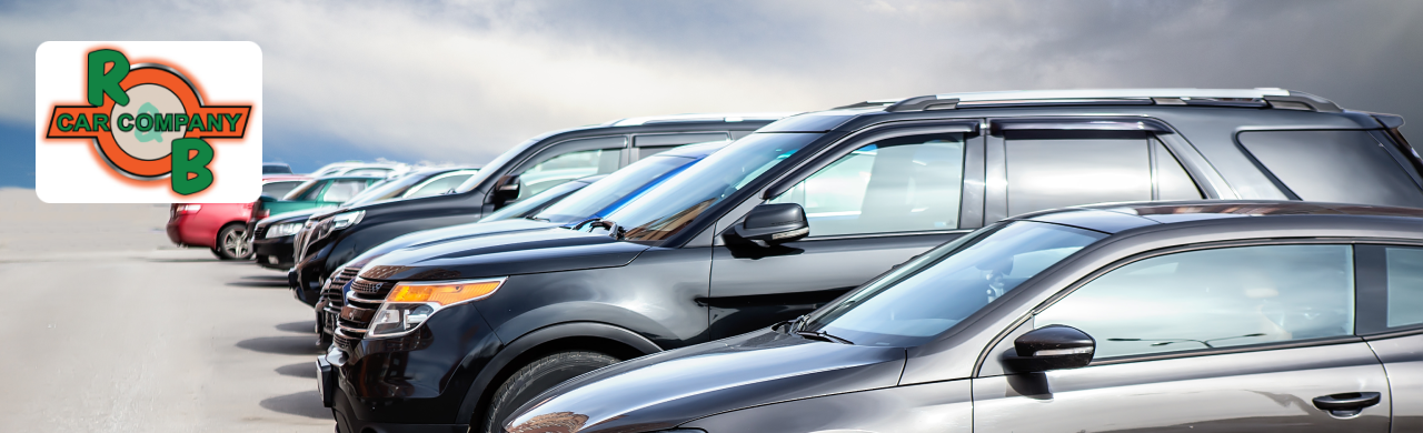 Customers browsing vehicles for sale at R&B Car Company in South Bend, Indiana