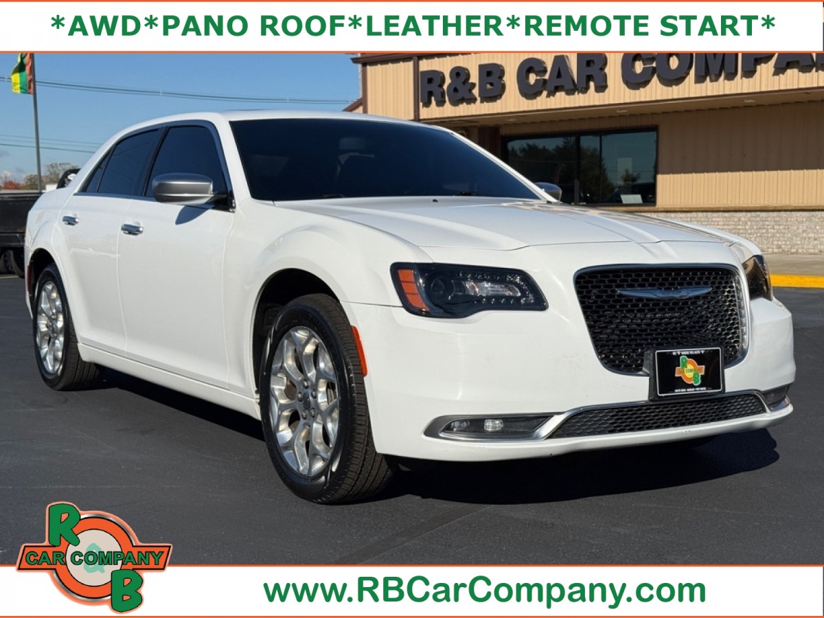 2017 Chrysler 300 C Platinum's photo