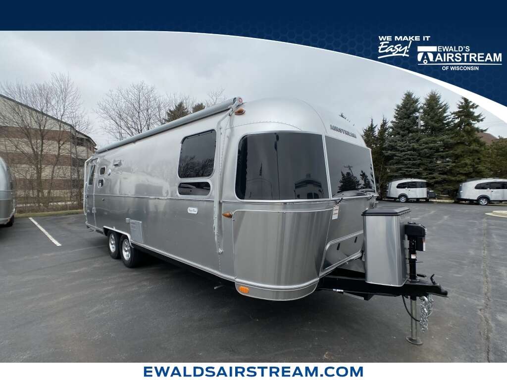 New Silver 2020 Airstream Flying Cloud stk# ATXXX672 | Ewald Airstream