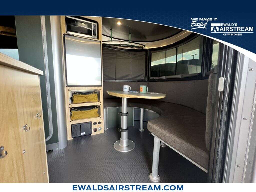 2024 AIRSTREAM FLYING CLOUD 23FBT, AT24006, Photo 1