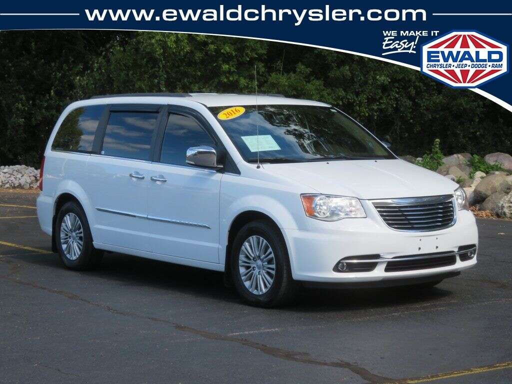 2021 Chrysler Pacifica Hybrid Limited, CN2444, Photo 1