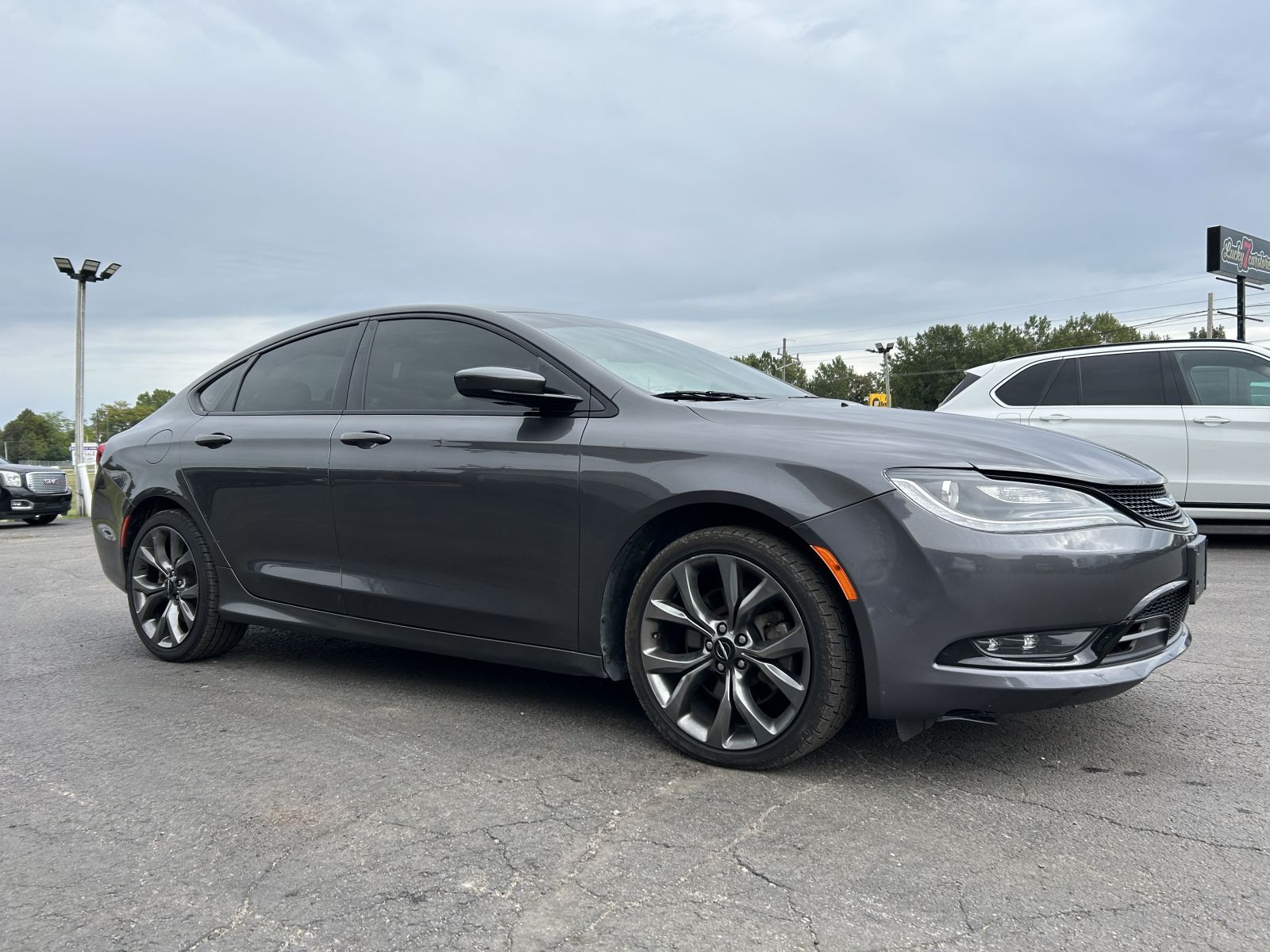 2015 Chrysler 200 Limited, W2220A, Photo 1