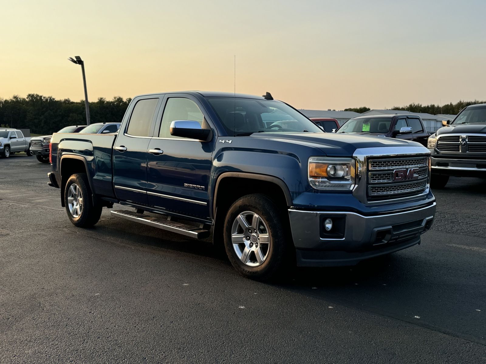 2014 GMC Sierra 1500 SLT, W2672, Photo 1