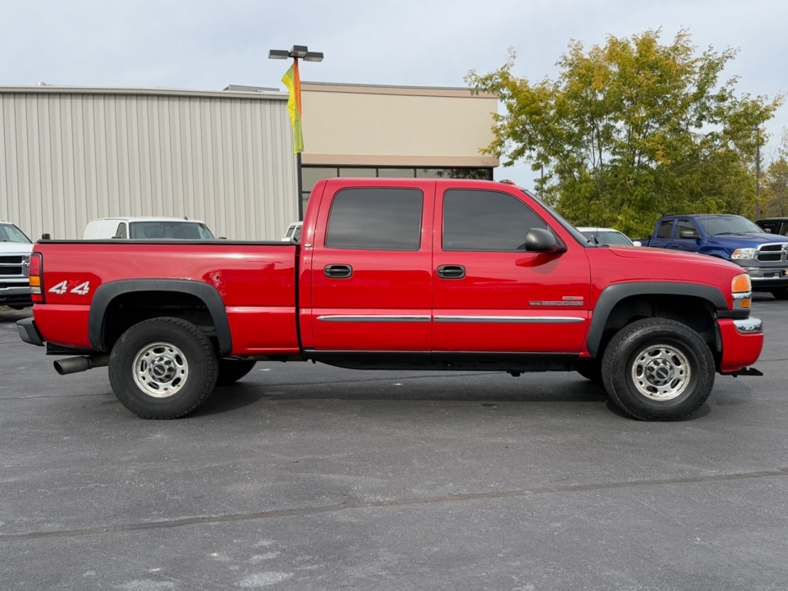 2005 GMC Sierra 2500HD SLT, 38630A, Photo