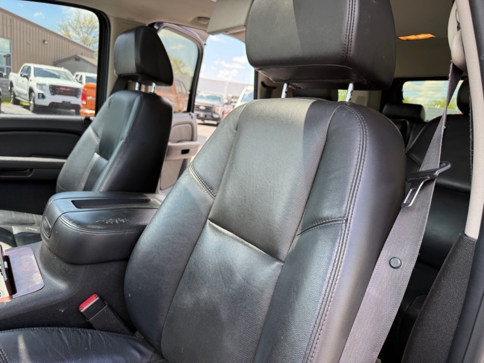 2009 Chevrolet Tahoe LTZ, 39652A, Photo