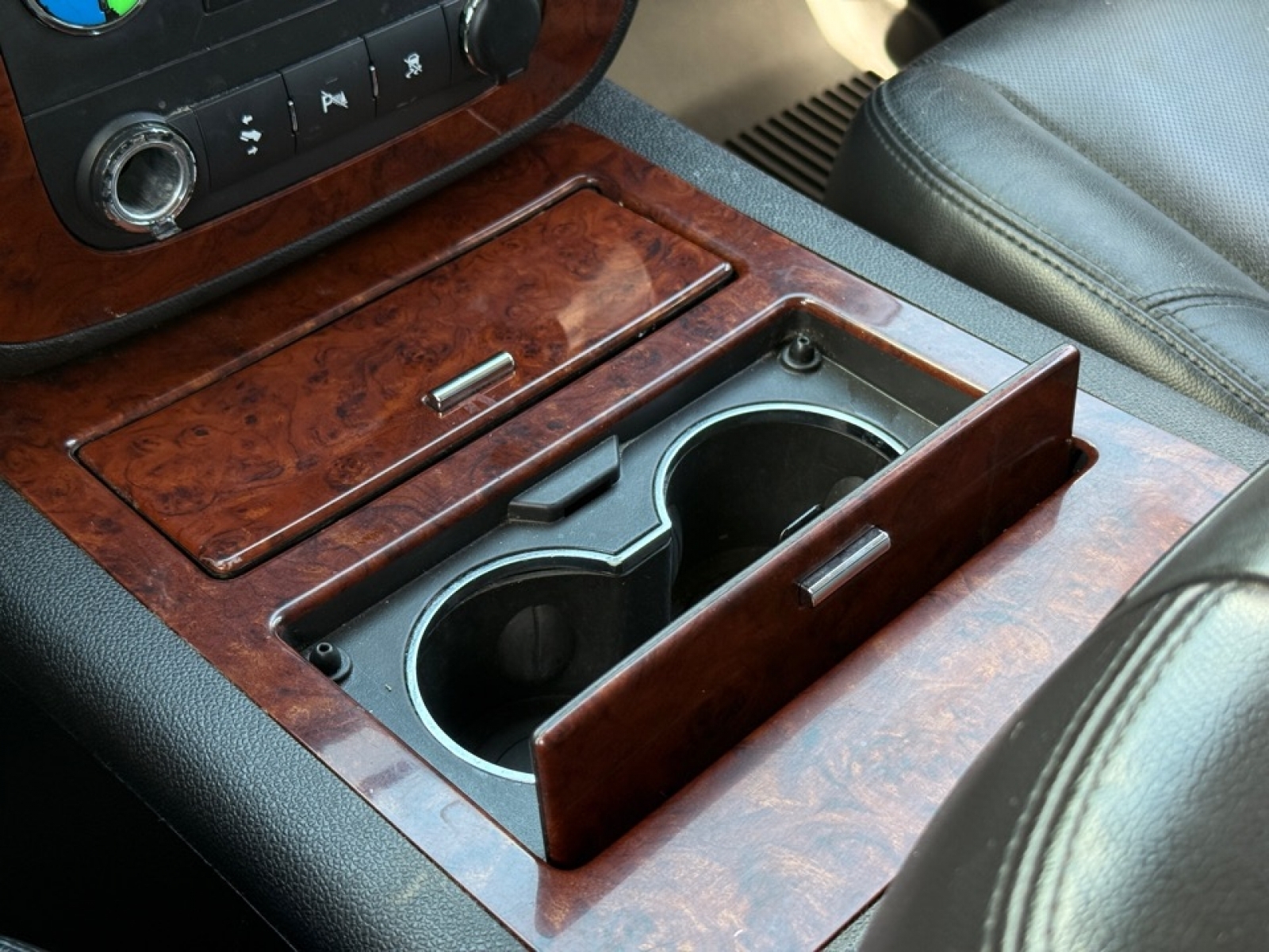 2009 Chevrolet Tahoe LTZ, 39652A, Photo