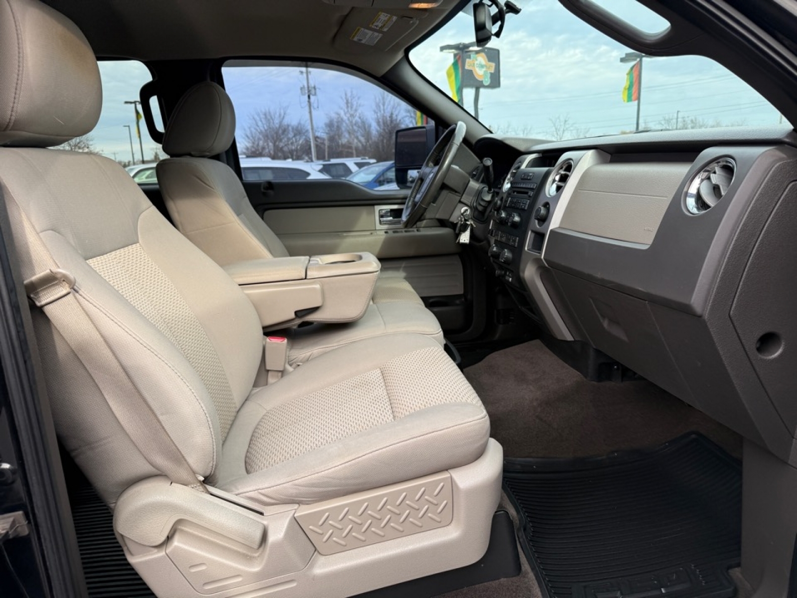 2010 Ford F-150 XL, 39153A, Photo