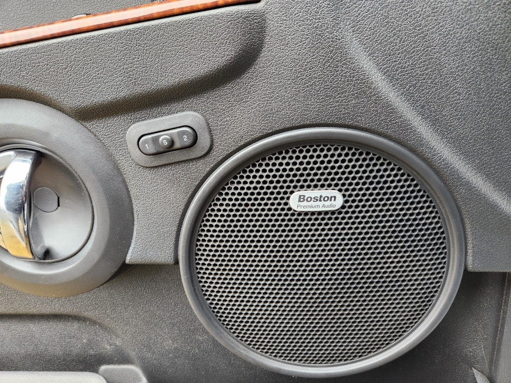 2010 Jeep Commander Limited, 39594B, Photo