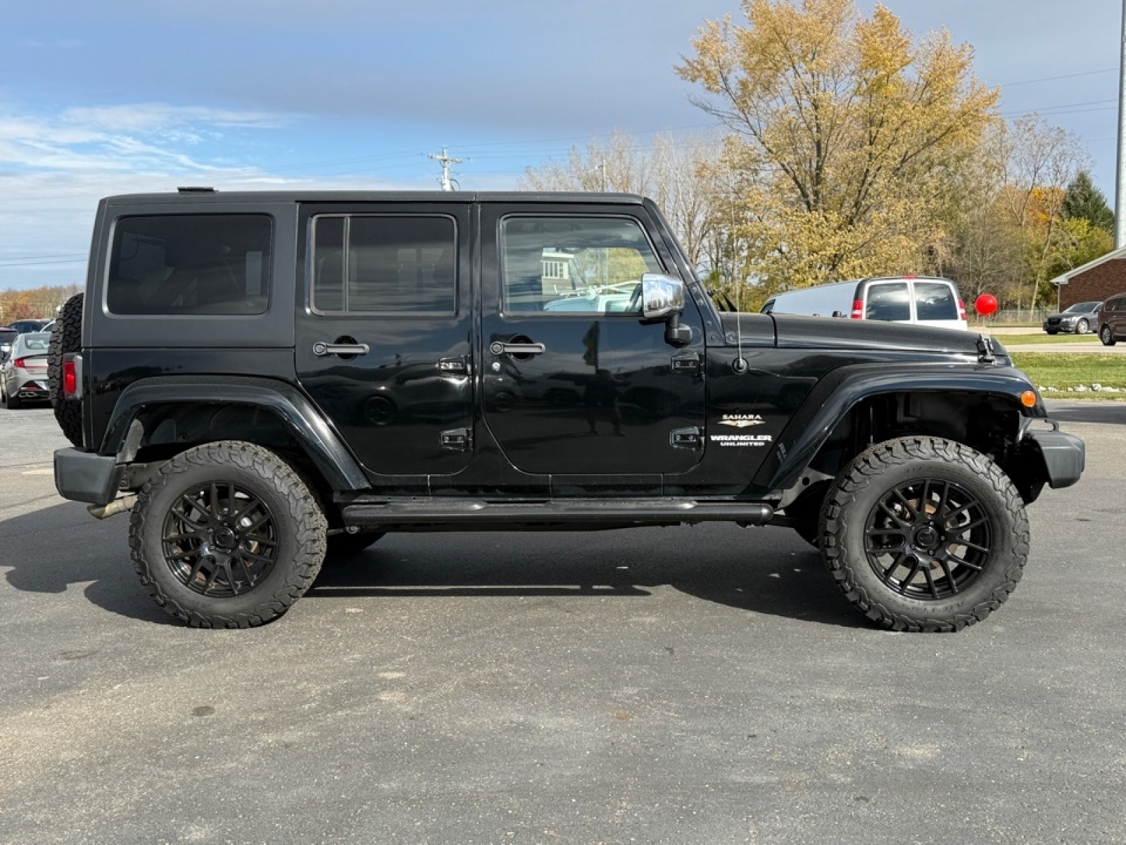 2011 Jeep Wrangler Unlimited Sahara, 38894, Photo