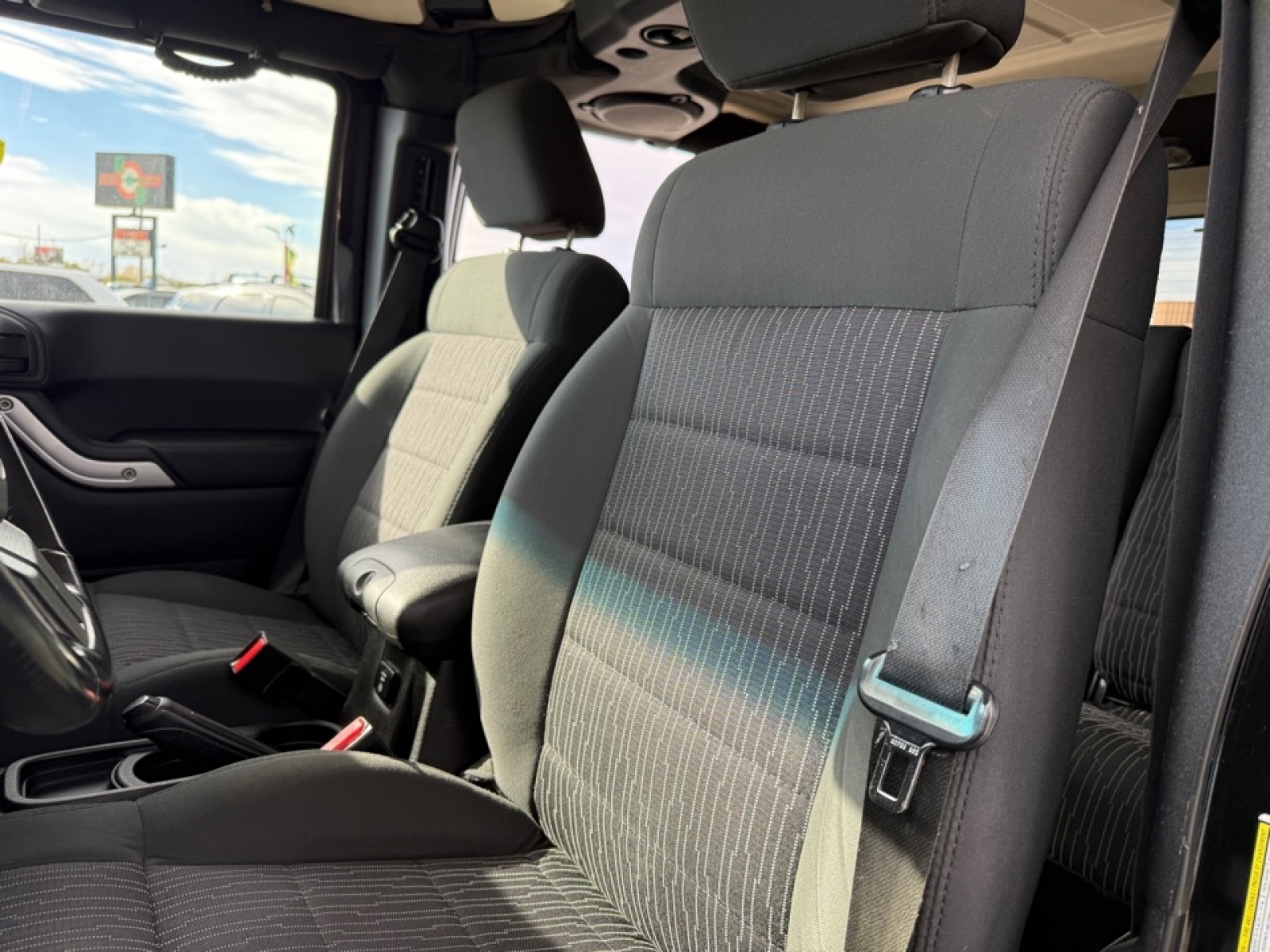 2011 Jeep Wrangler Unlimited Sahara, 38894, Photo