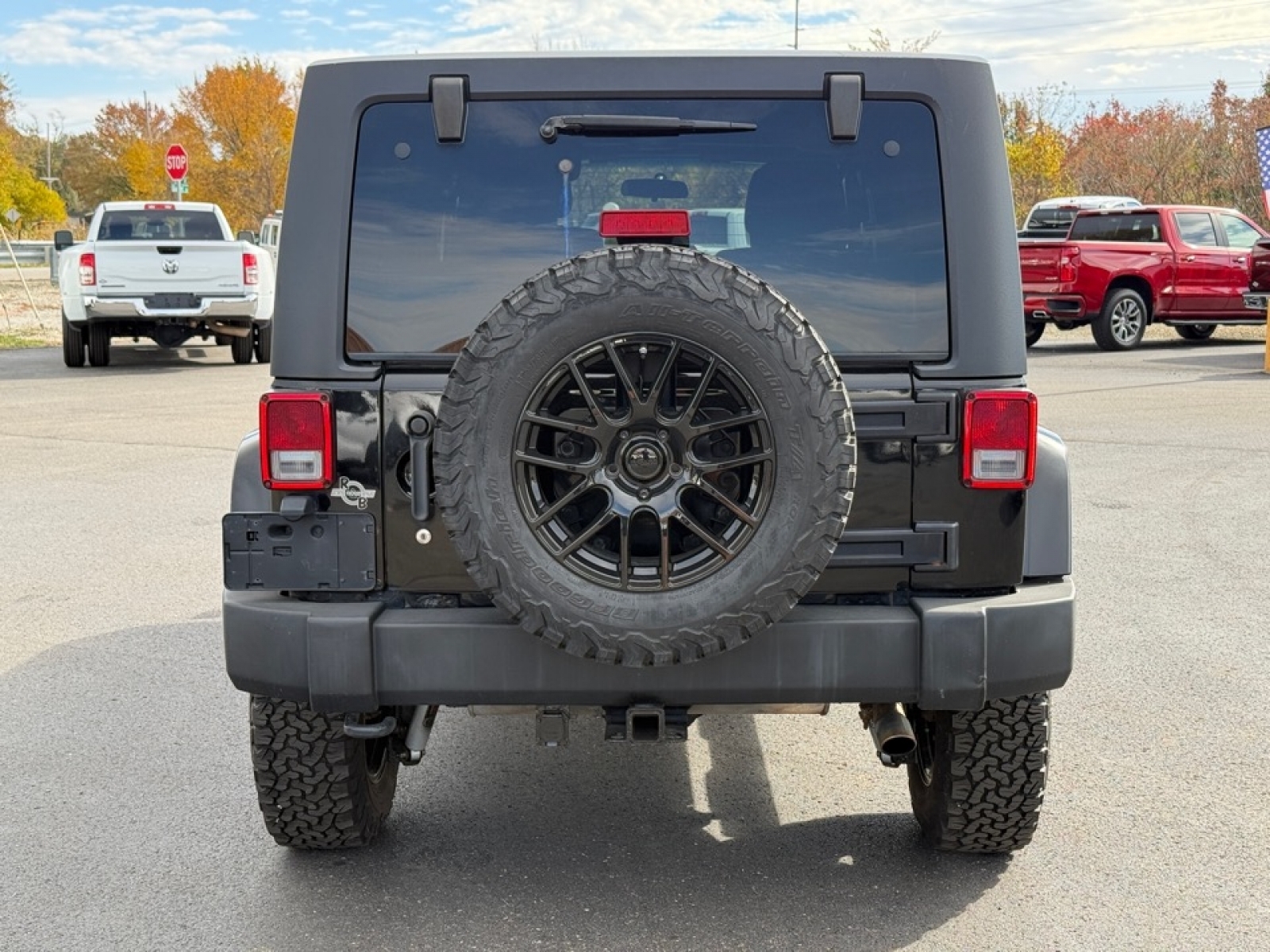 2011 Jeep Wrangler Unlimited Sahara, 38894, Photo