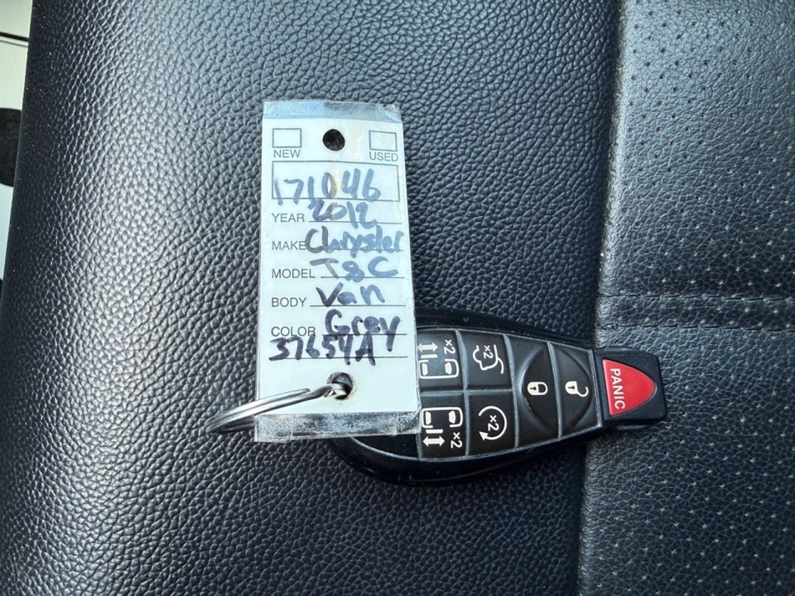 2012 Chrysler Town & Country Touring-L, 37654A, Photo