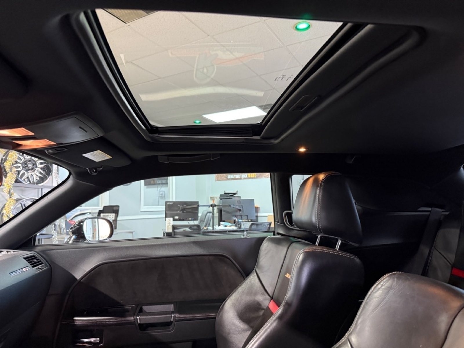 2012 Dodge Challenger SRT8 392, 39277, Photo