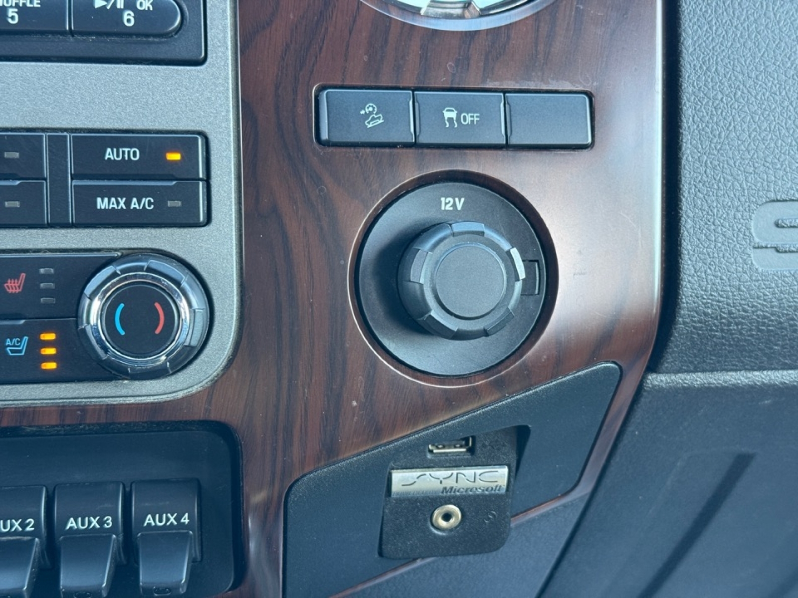 2012 Ford F-350 LARIAT, 38801X, Photo