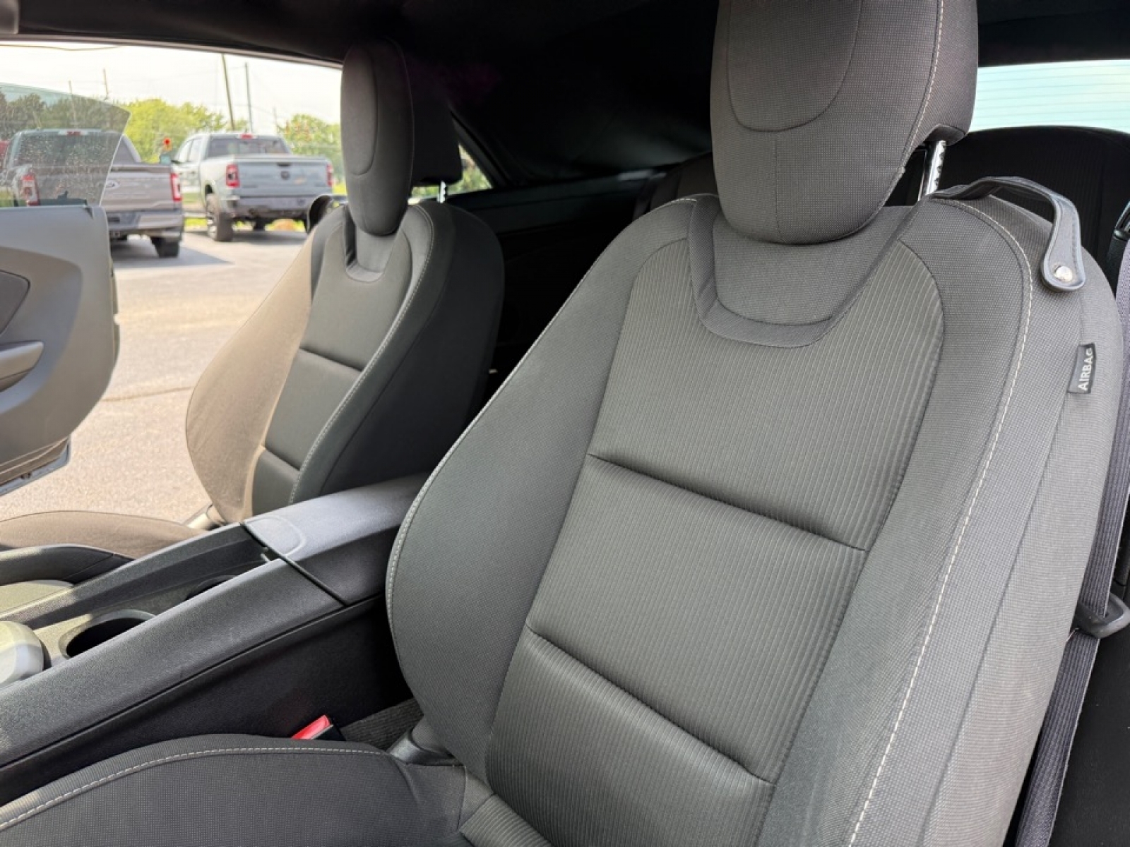 2013 Chevrolet Camaro 1LT photo 15