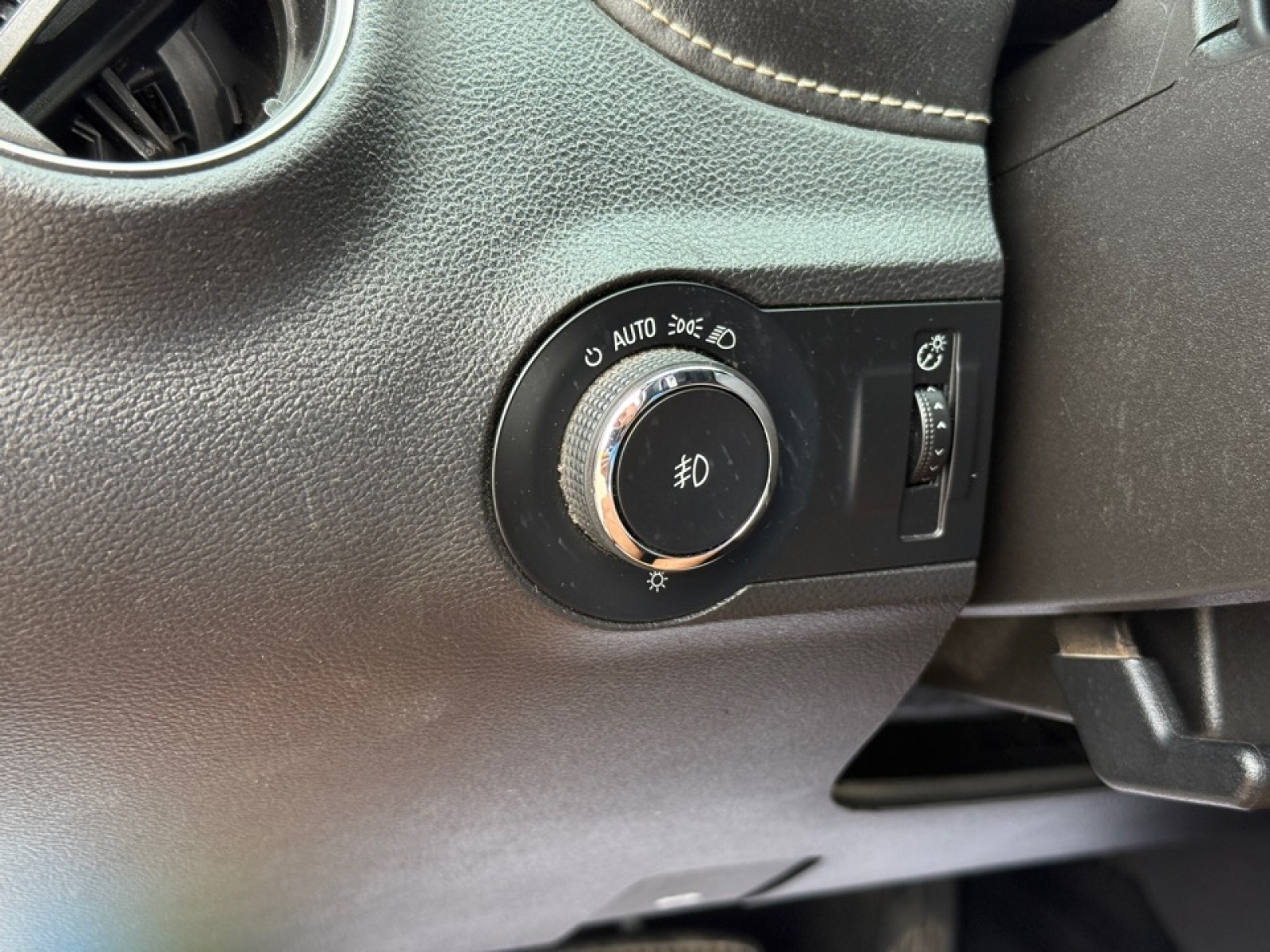 2013 Chevrolet Camaro 1LT photo 29