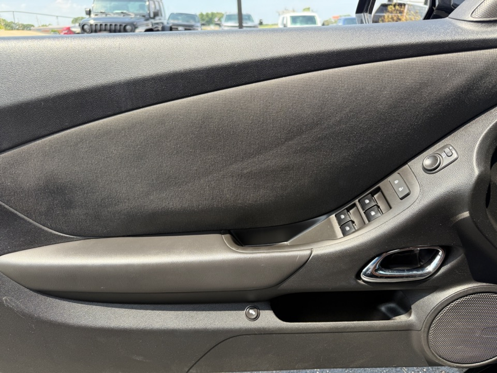 2013 Chevrolet Camaro 1LT photo 30