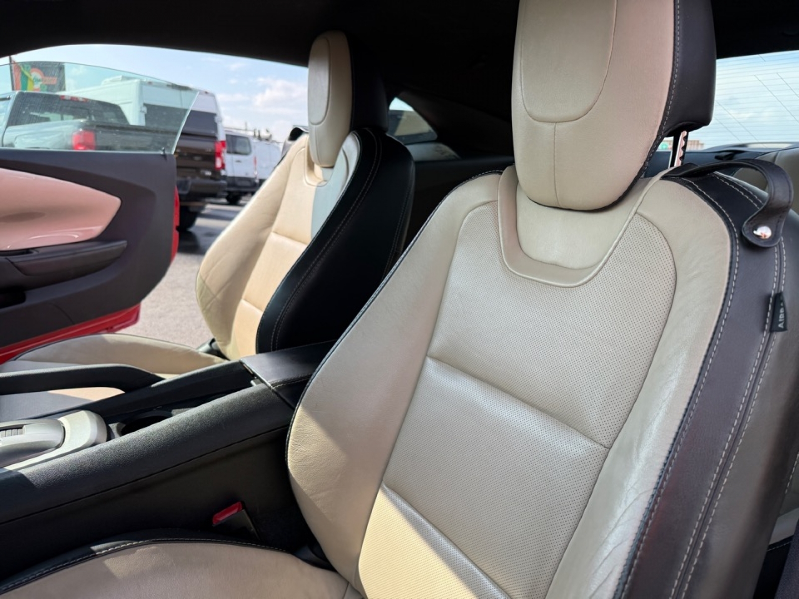 2013 Chevrolet Camaro 2LT, 39554, Photo