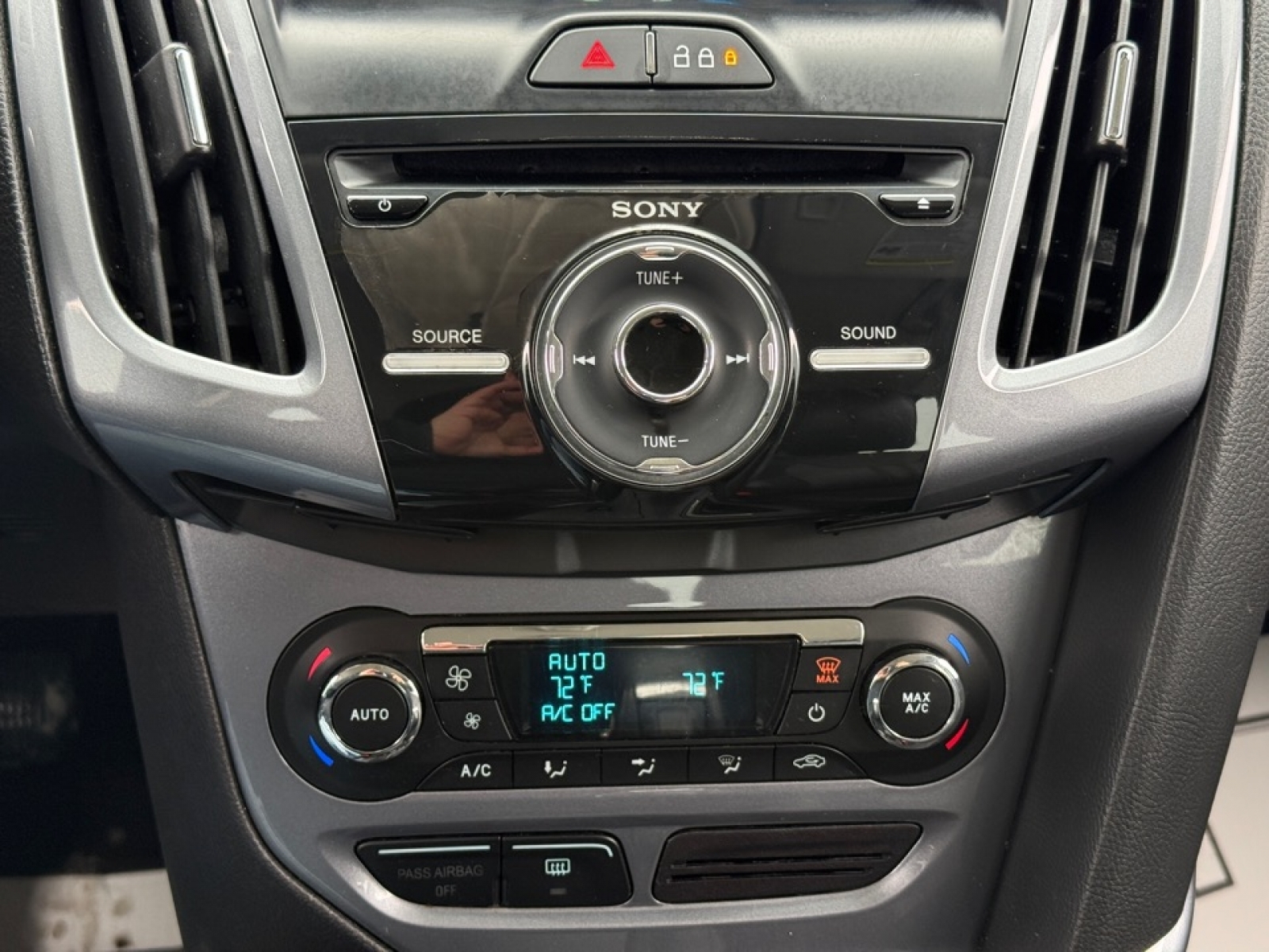 2013 Ford Focus Titanium, 38935X, Photo