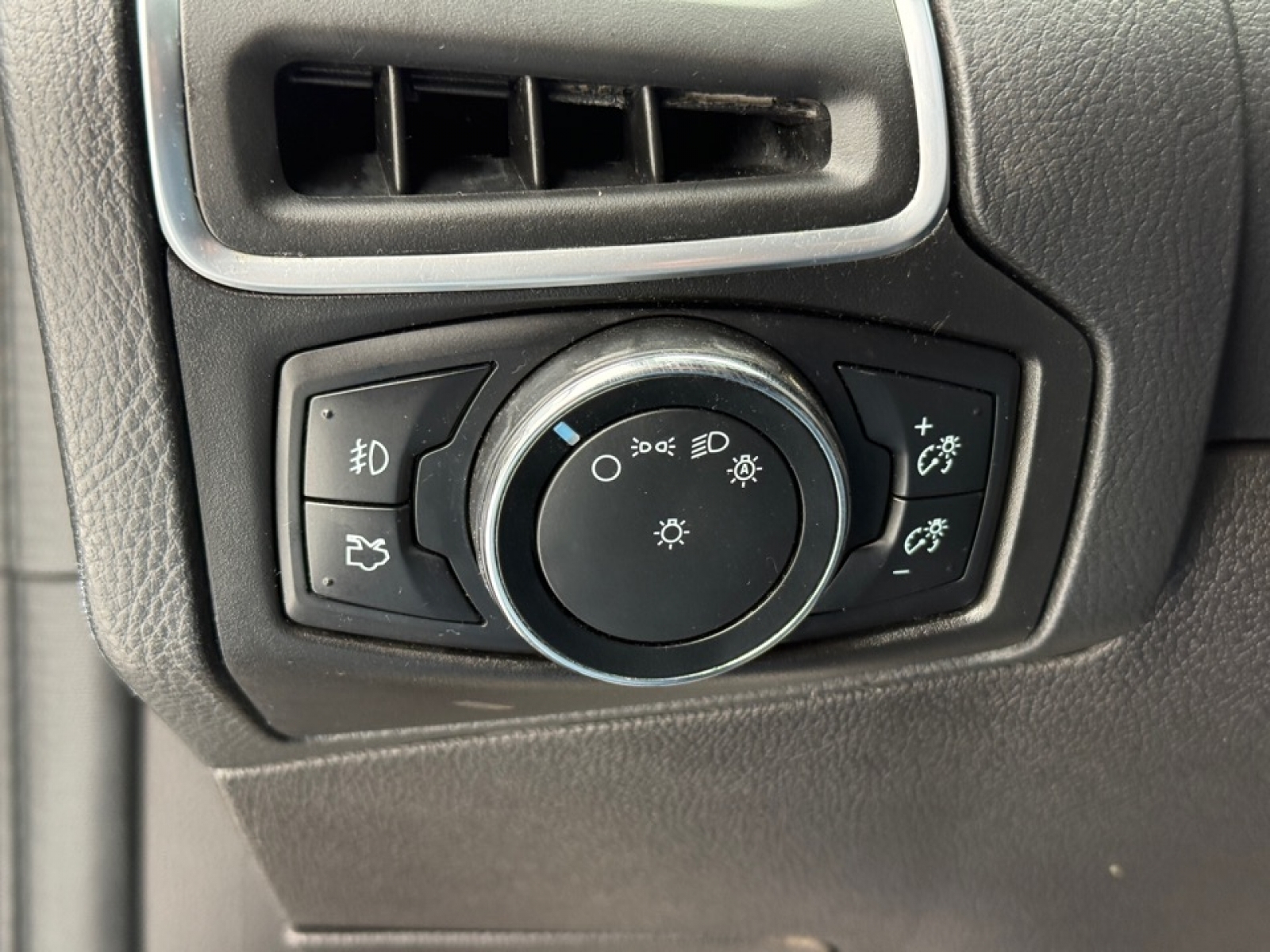 2013 Ford Focus Titanium, 38935X, Photo