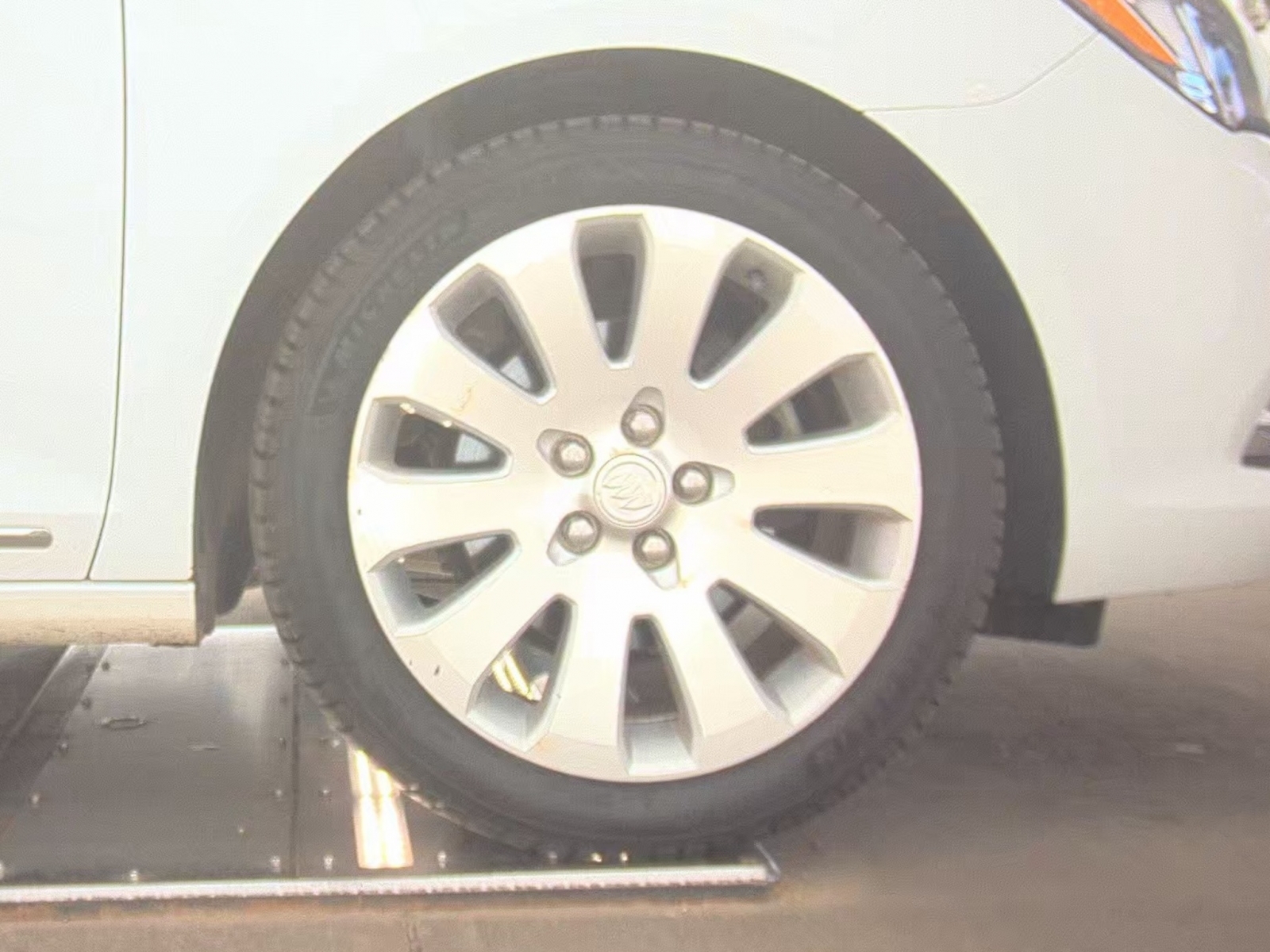 2014 Buick LaCrosse Leather Group, 39879, Photo