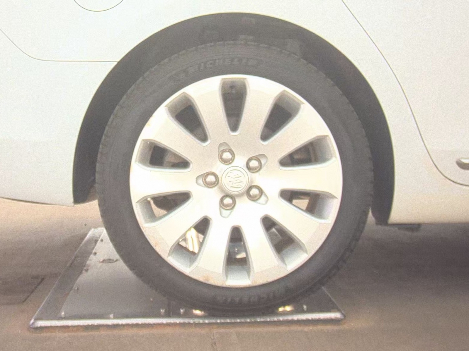 2014 Buick LaCrosse Leather Group, 39879, Photo