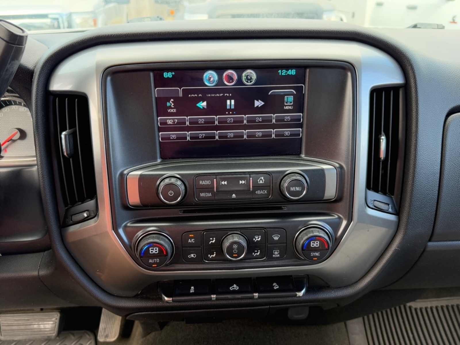 2014 Chevrolet Silverado 1500 2LT, 38929A, Photo