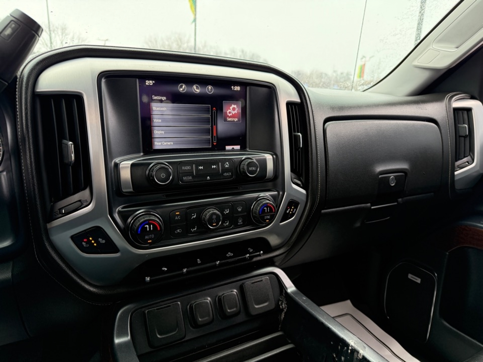 2014 GMC Sierra 1500 SLT, 39142B, Photo