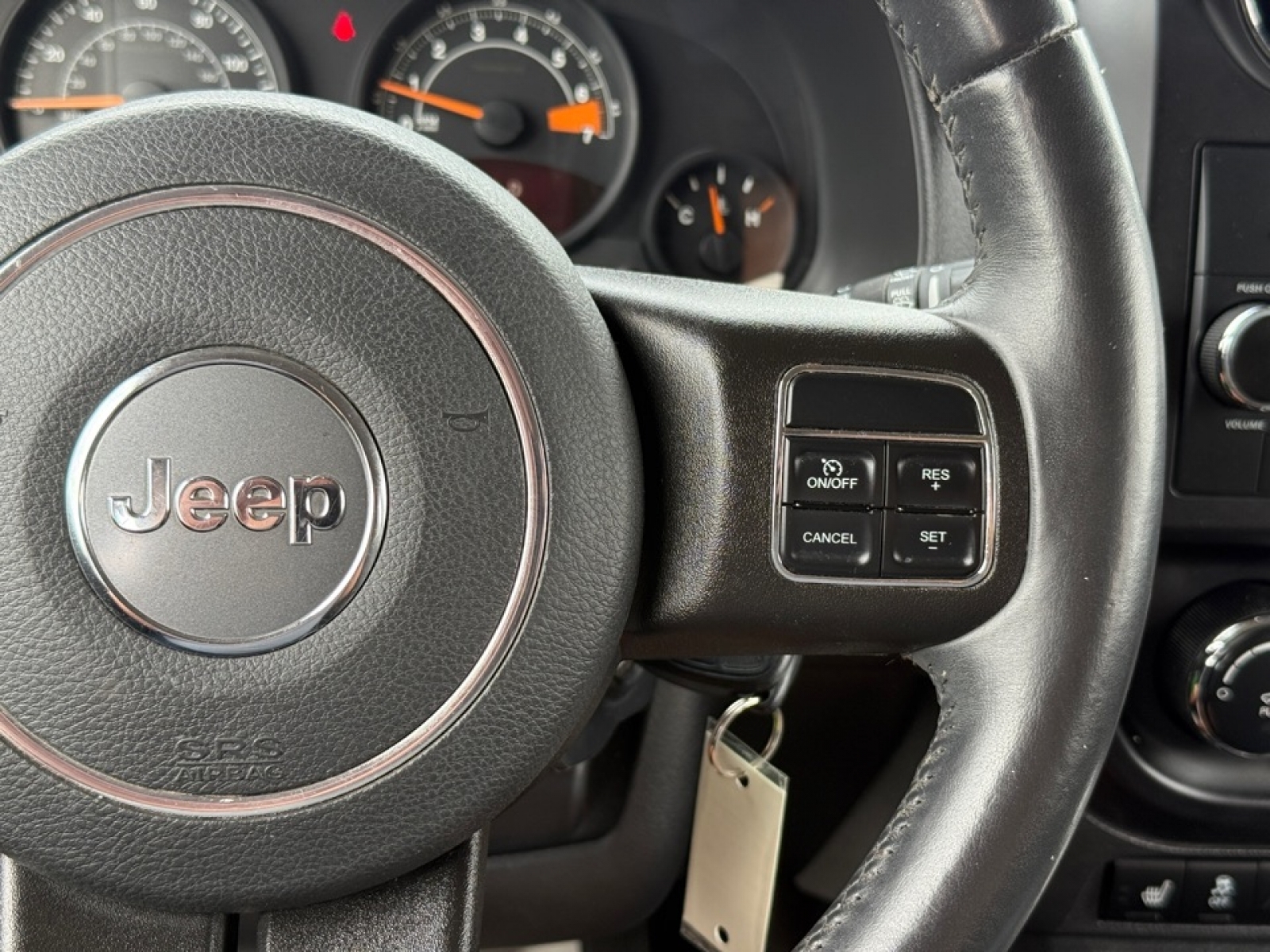 2014 Jeep Patriot Latitude, 38767, Photo