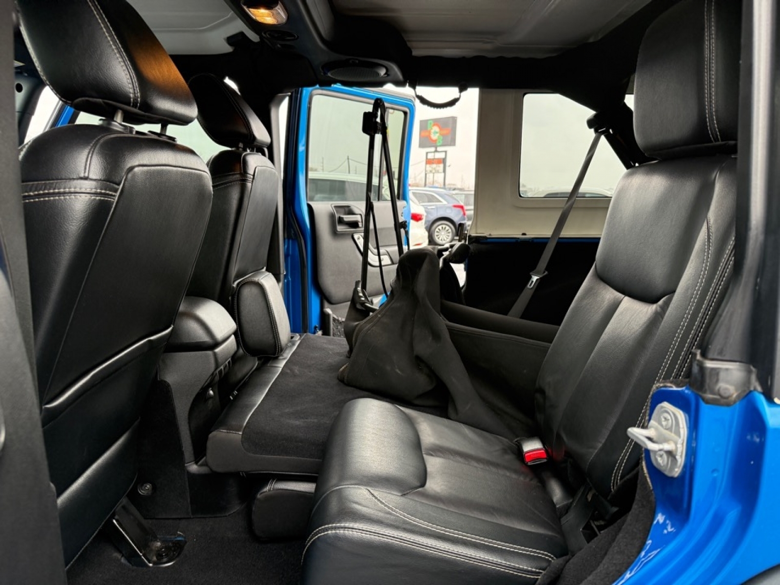 2014 Jeep Wrangler Unlimited Rubicon, 39104, Photo