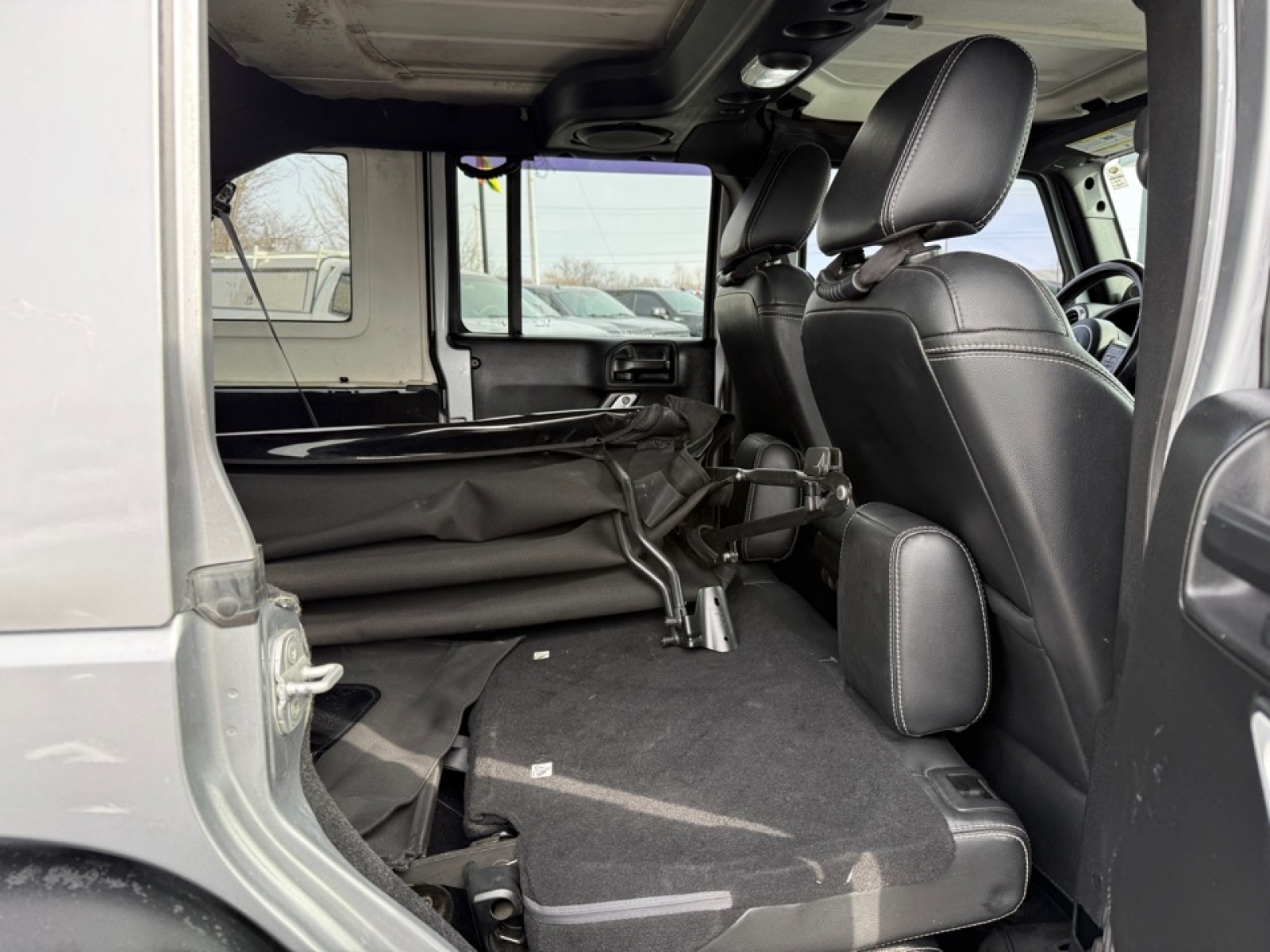 2014 Jeep Wrangler Unlimited Sahara, 39117A, Photo