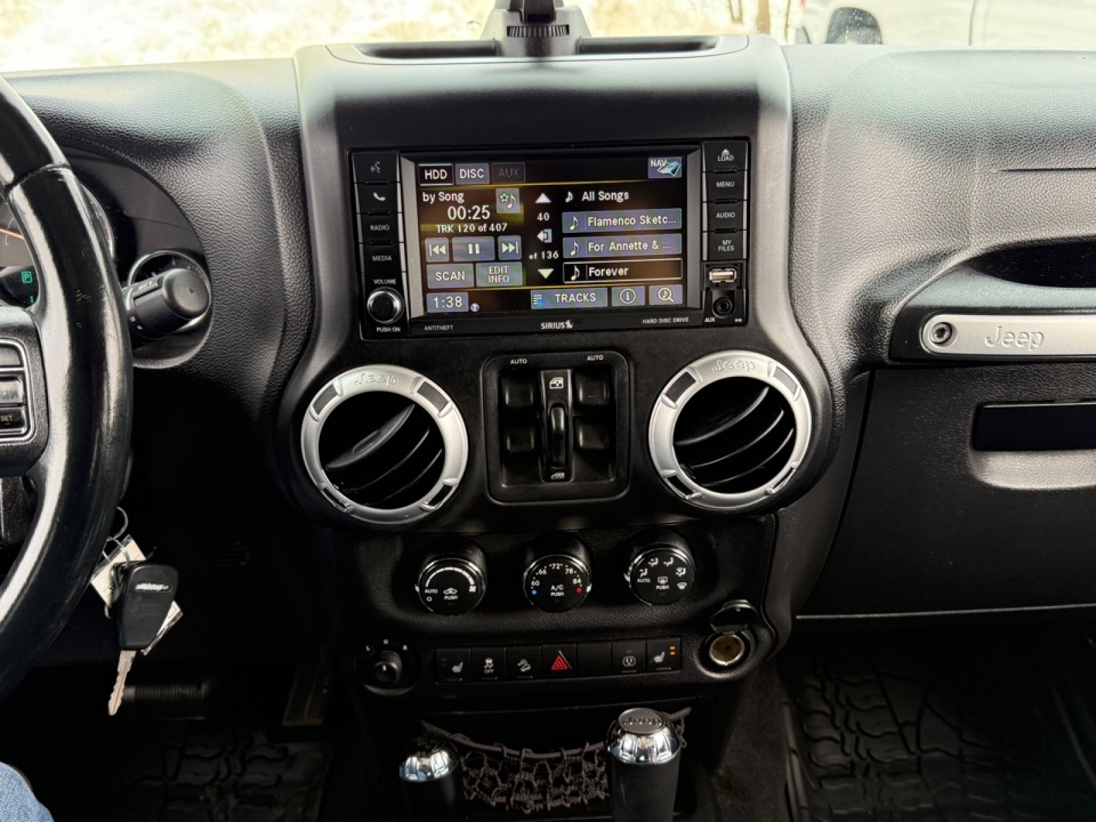 2014 Jeep Wrangler Unlimited Sahara, 39117A, Photo