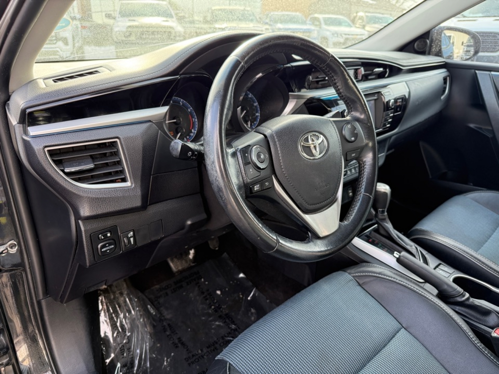2014 Toyota Corolla S Plus, 39311A, Photo