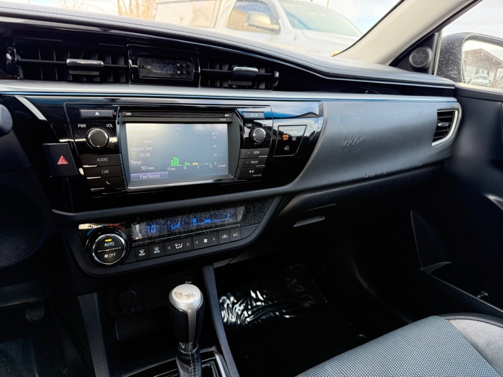 2014 Toyota Corolla S Plus, 39311A, Photo