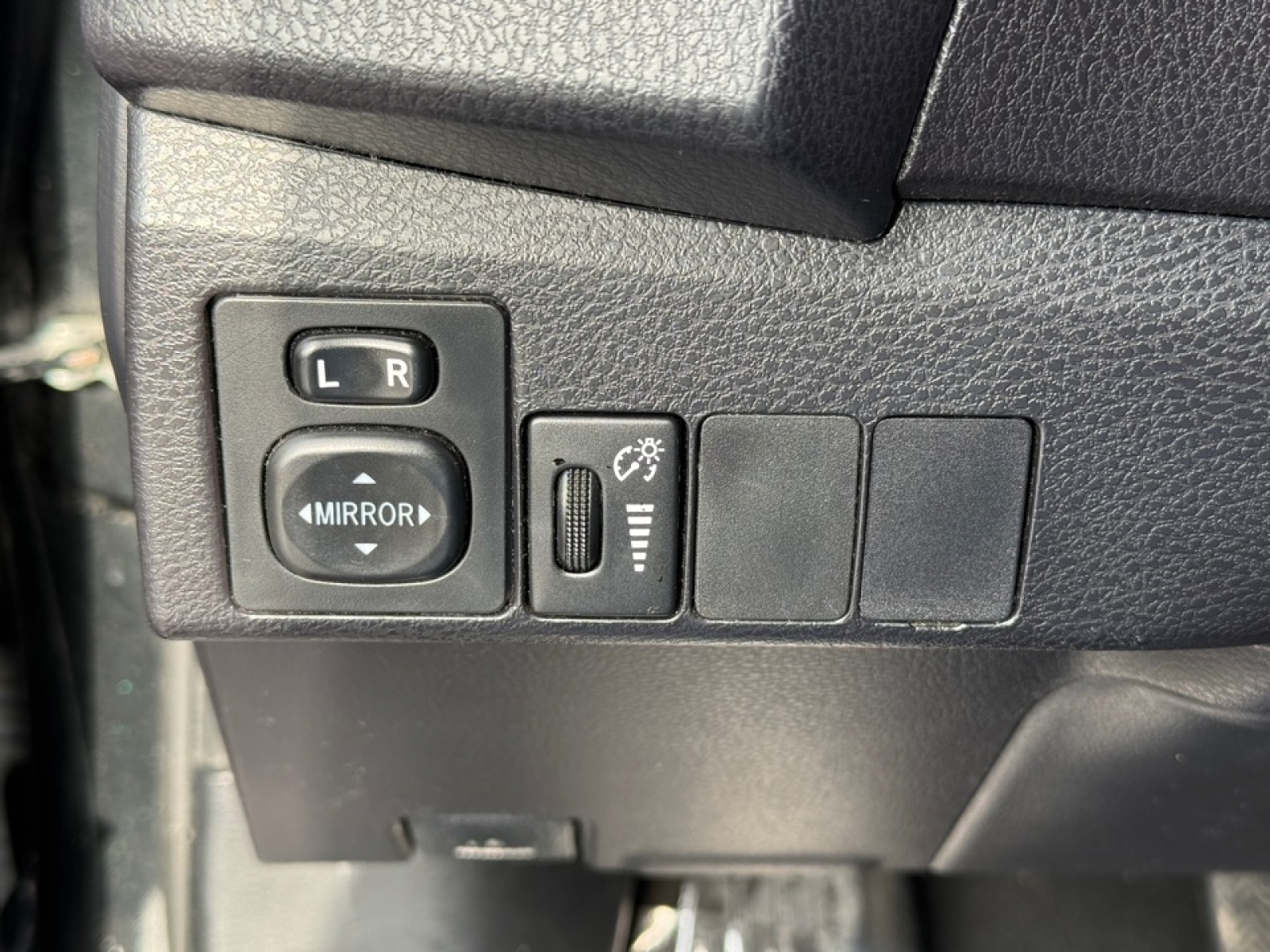 2014 Toyota Corolla S Plus, 39311A, Photo