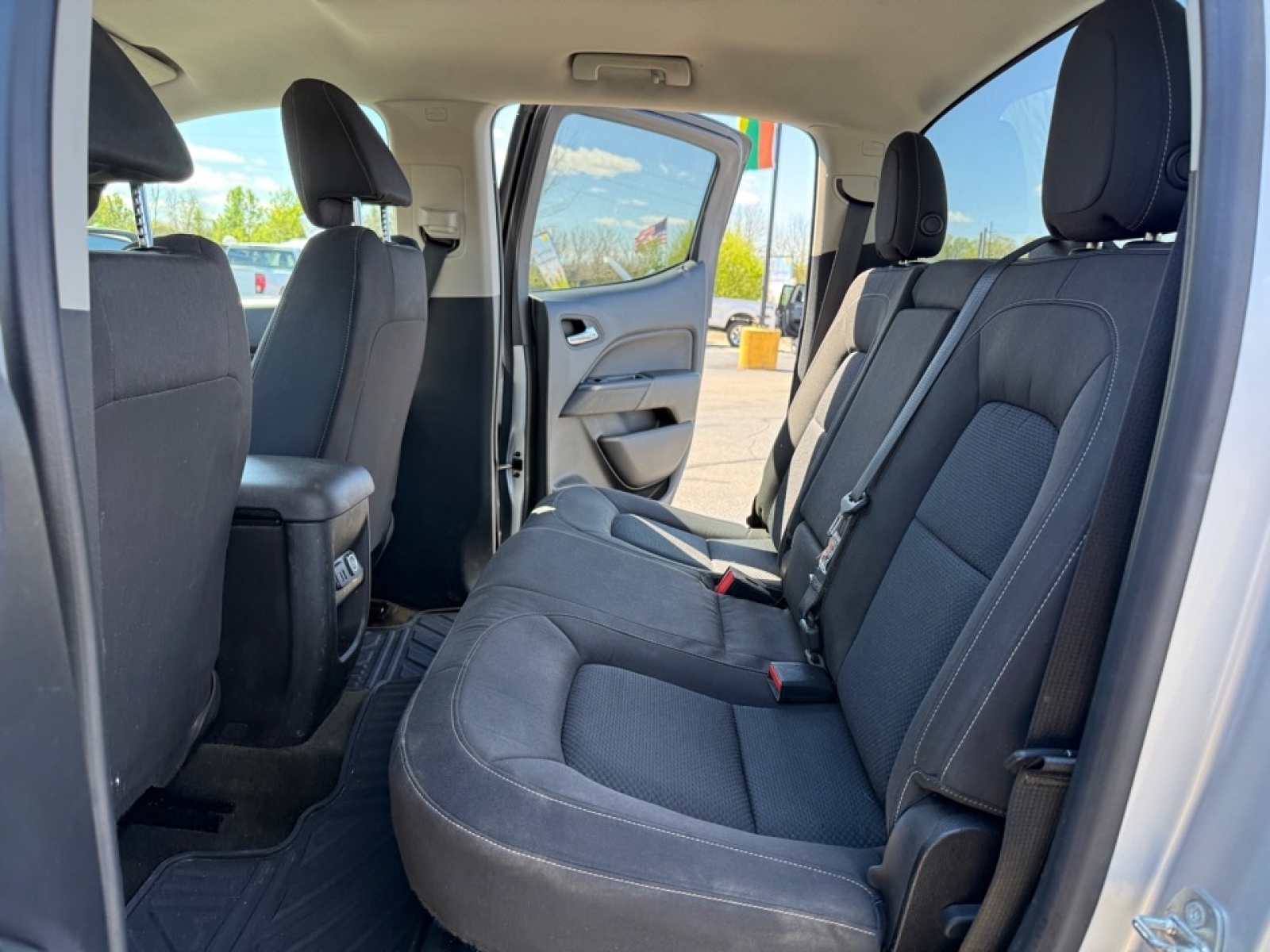 2015 Chevrolet Colorado LT, 39760, Photo